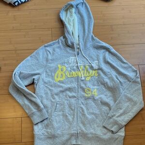 Old navy gray hoodie Brooklyn
